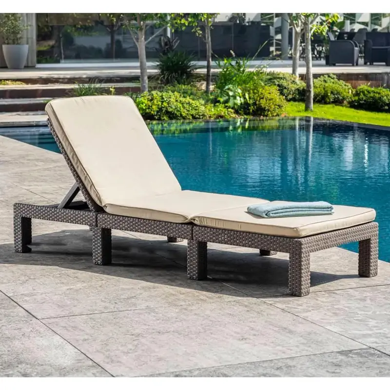 Cappuccino-Colored Daytona Sun Lounger with Cushion