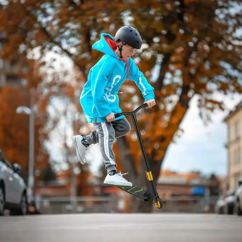 Pro-Level Kids Scooter – Black Durable Frame Designed for Advanced Tricks