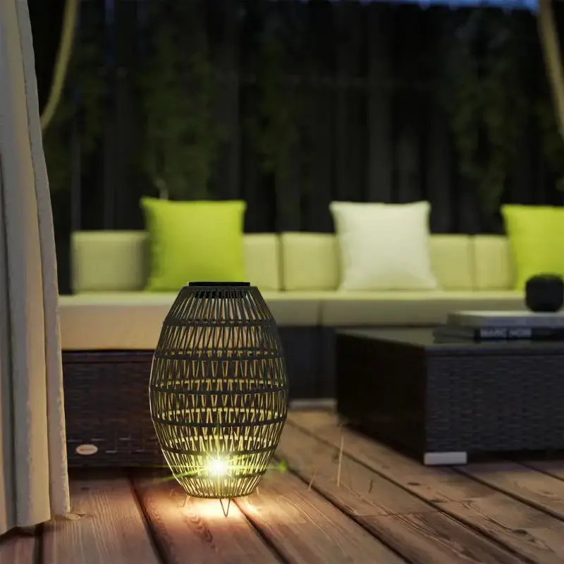 Woven Rattan Solar Outdoor Lamp – Cut-Out Pattern Bohemian Garden Lantern